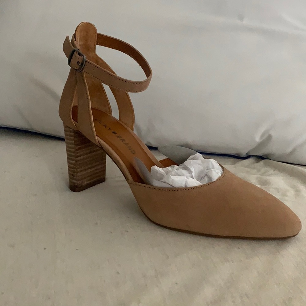 Cute heels!